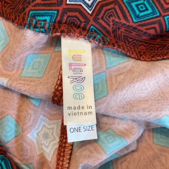 LuLaRoe legging bundle with 4 pieces size OS - Picture 6 of 12